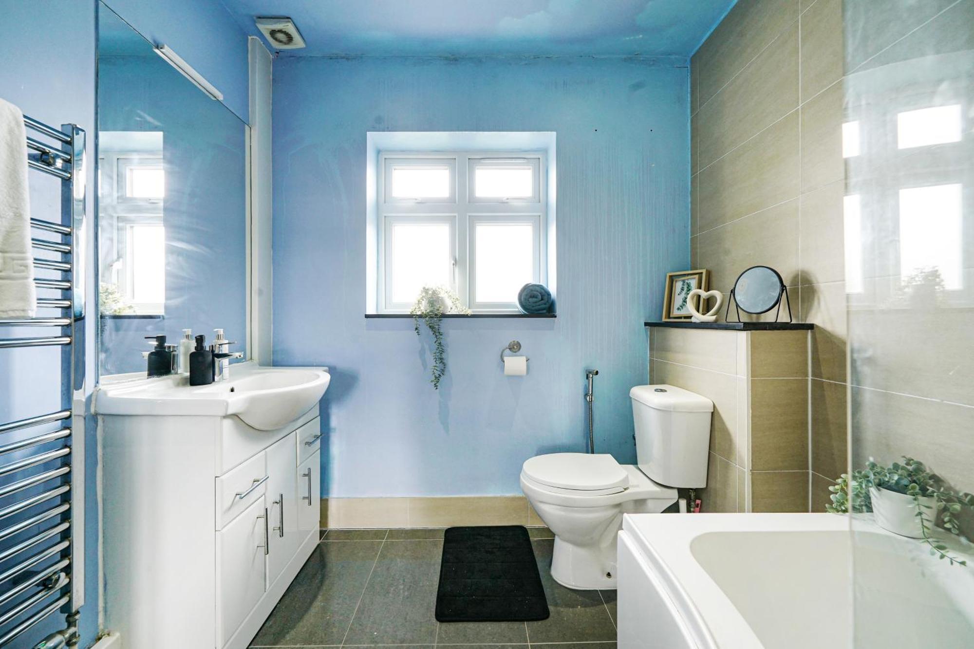Spa Shower I 4Bed 3Bath I Sleeps X9 I Parking X2 إلستري المظهر الخارجي الصورة